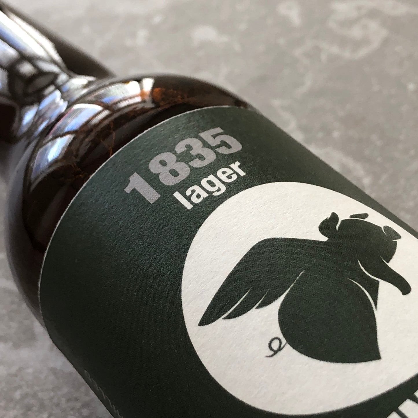 1835 0% lager alcohol free beer